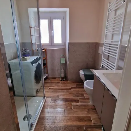 Semesterbostad Casina Elena - Centro *